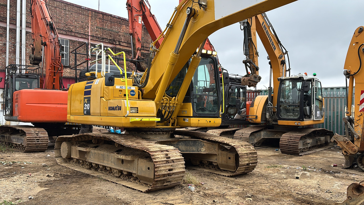 KOMATSU PC210-11 - Beltegraver: bilde 2 KOMATSU PC210-11 - Beltegraver: bilde 2