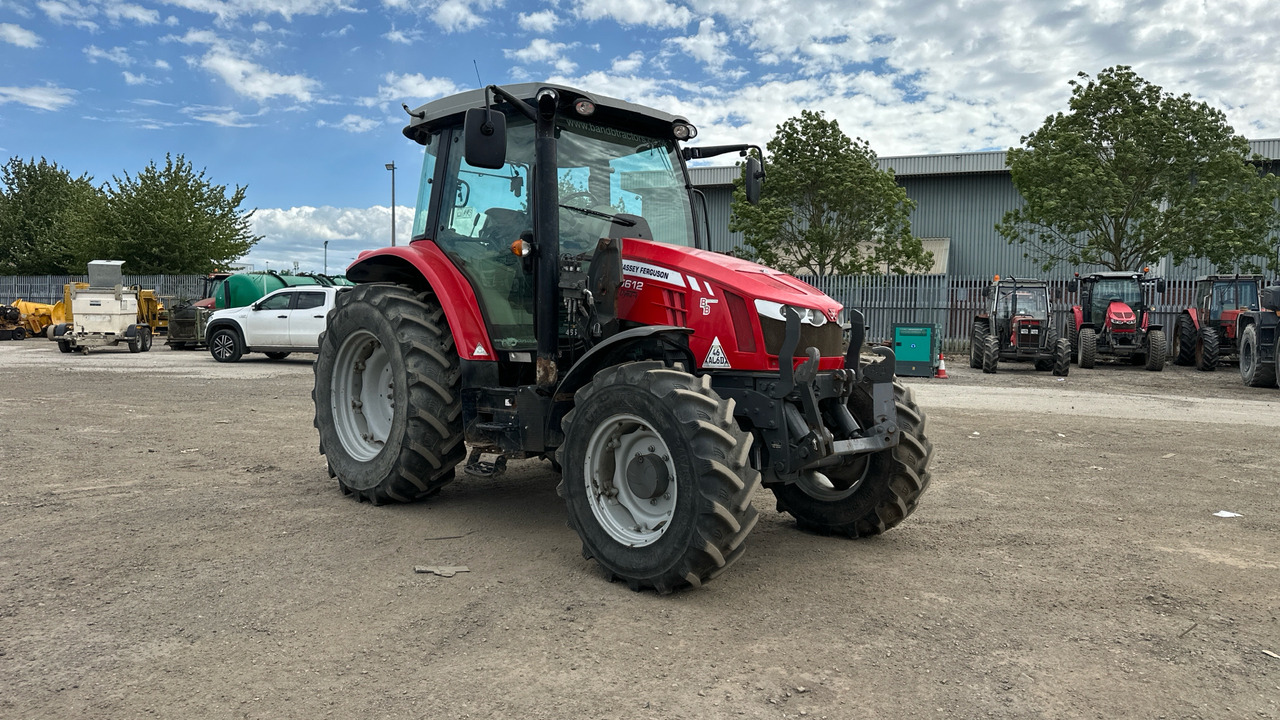 MASSEY FERGUSON 5612 DYNA 4 - Traktor: bilde 1 MASSEY FERGUSON 5612 DYNA 4 - Traktor: bilde 1