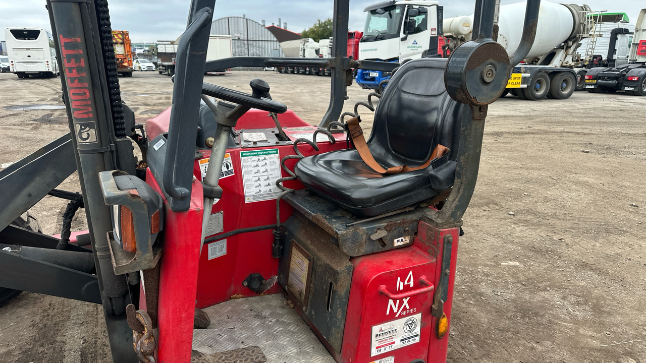 MOFFETT M4 20.3 - Medbringertruck: bilde 5 MOFFETT M4 20.3 - Medbringertruck: bilde 5