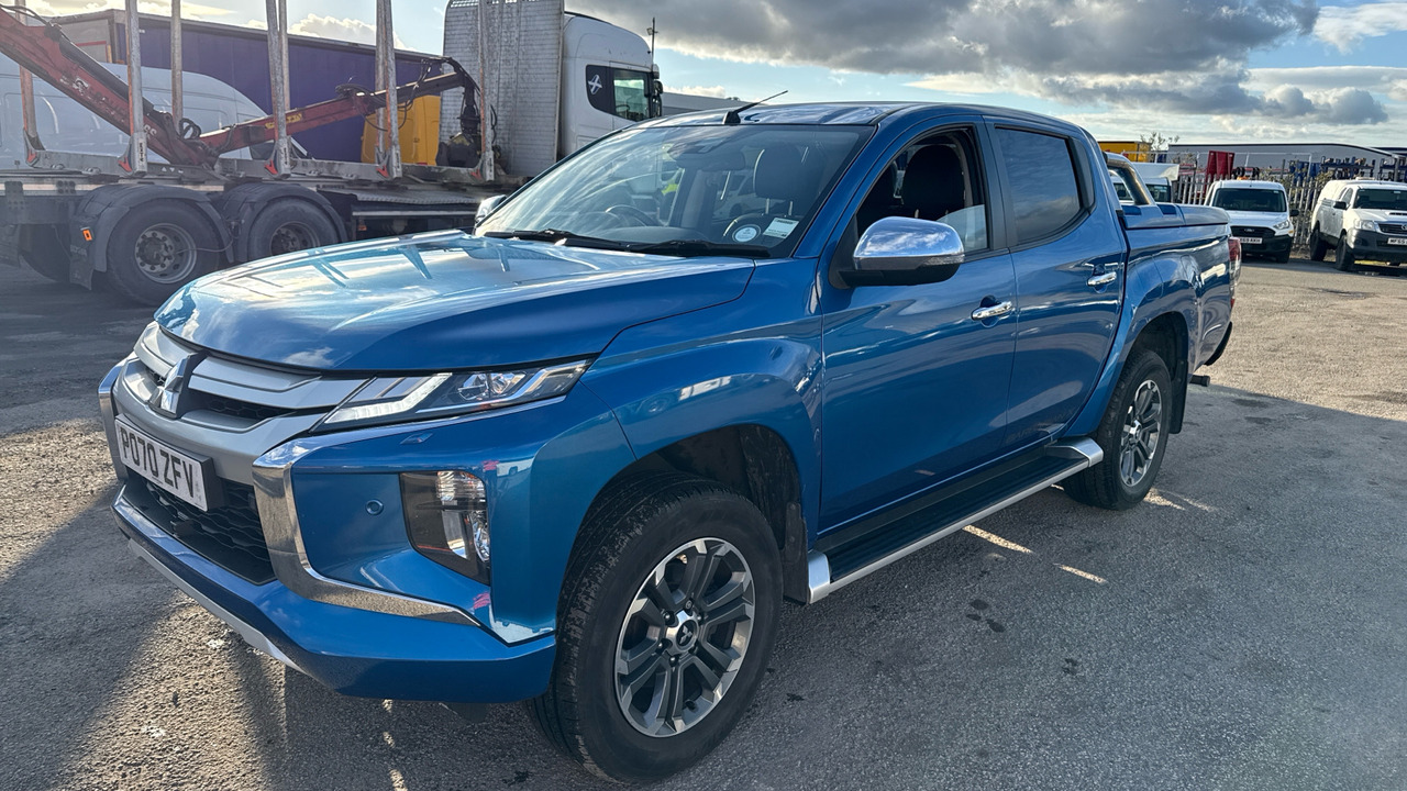 Mitsubishi L200 DI-D 2.3 Barbarian X 150PS - Pickup, Varebil med dobbelt førerhus: bilde 2 Mitsubishi L200 DI-D 2.3 Barbarian X 150PS - Pickup, Varebil med dobbelt førerhus: bilde 2
