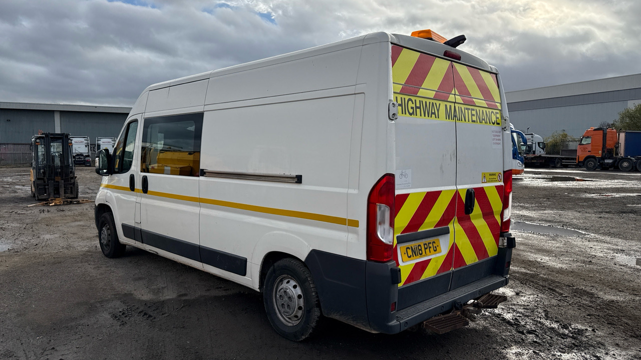 PEUGEOT BOXER 335 2.0 BlueHDi H2 30ps - Varebil med dobbelt førerhus: bilde 4 PEUGEOT BOXER 335 2.0 BlueHDi H2 30ps - Varebil med dobbelt førerhus: bilde 4