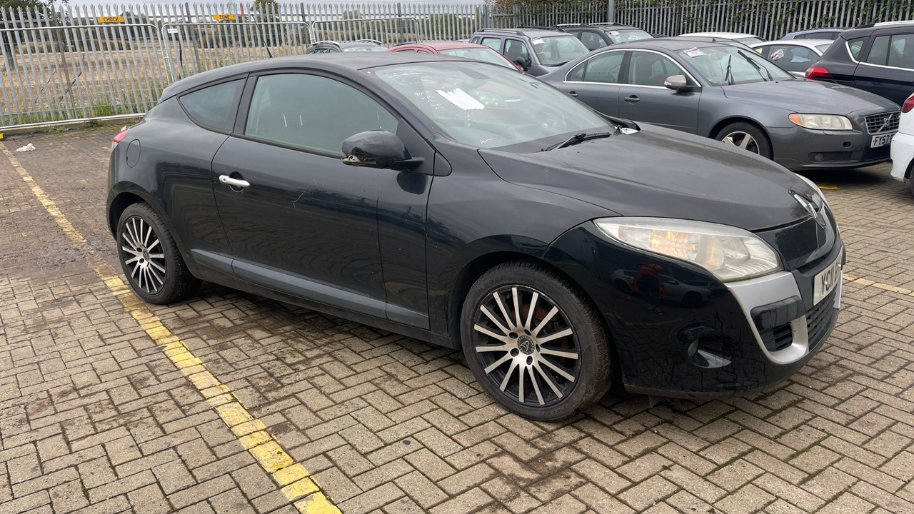RENAULT MEGANE 1.6 DYNAMIQUE - Hatchback: bilde 1 RENAULT MEGANE 1.6 DYNAMIQUE - Hatchback: bilde 1