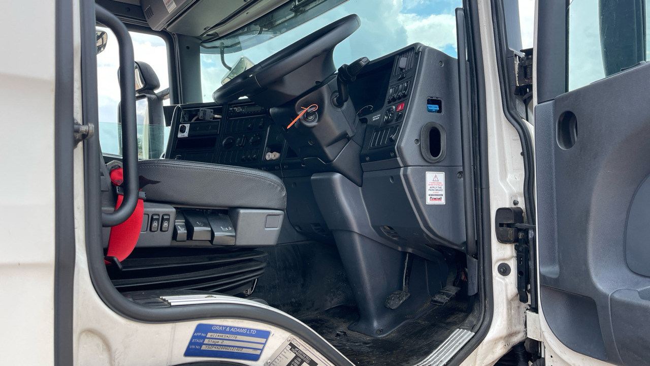 SCANIA P 250 - Lastebil med kjøl: bilde 5 SCANIA P 250 - Lastebil med kjøl: bilde 5
