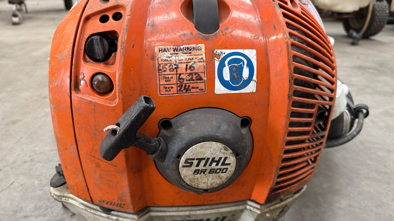 STIHL BR600 BACK PACK LEAF BLOWER - Anleggsmaskiner: bilde 5 STIHL BR600 BACK PACK LEAF BLOWER - Anleggsmaskiner: bilde 5