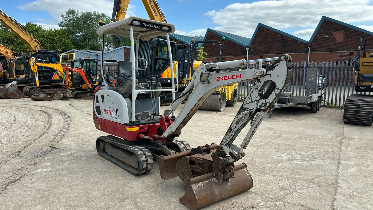 TAKEUCHI TB216 - Minigraver: bilde 1 TAKEUCHI TB216 - Minigraver: bilde 1