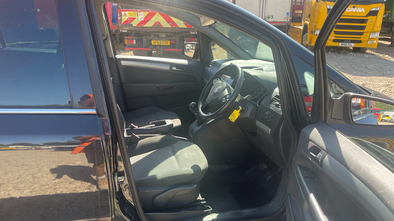 VAUXHALL ZAFIRA 1.7 CDTI - Personenbil: bilde 5 VAUXHALL ZAFIRA 1.7 CDTI - Personenbil: bilde 5