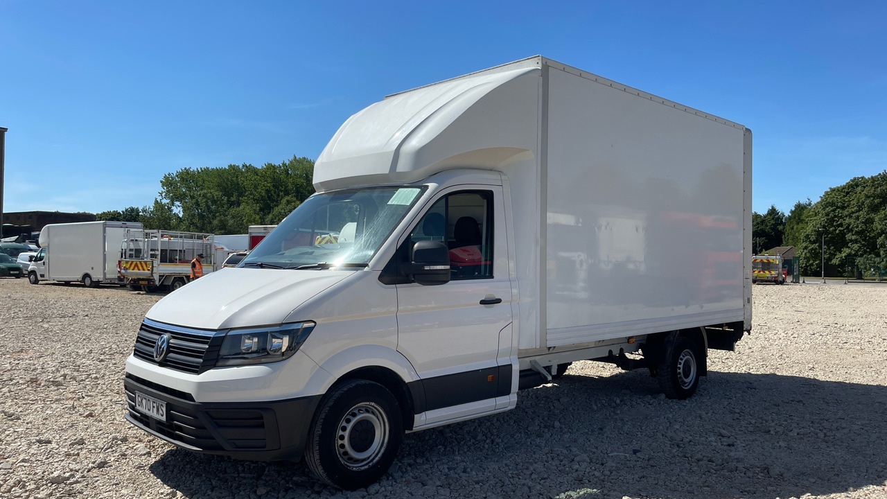 VOLKSWAGEN CRAFTER CR35 2.0 TDI 140PS - Varebil med skap: bilde 2 VOLKSWAGEN CRAFTER CR35 2.0 TDI 140PS - Varebil med skap: bilde 2