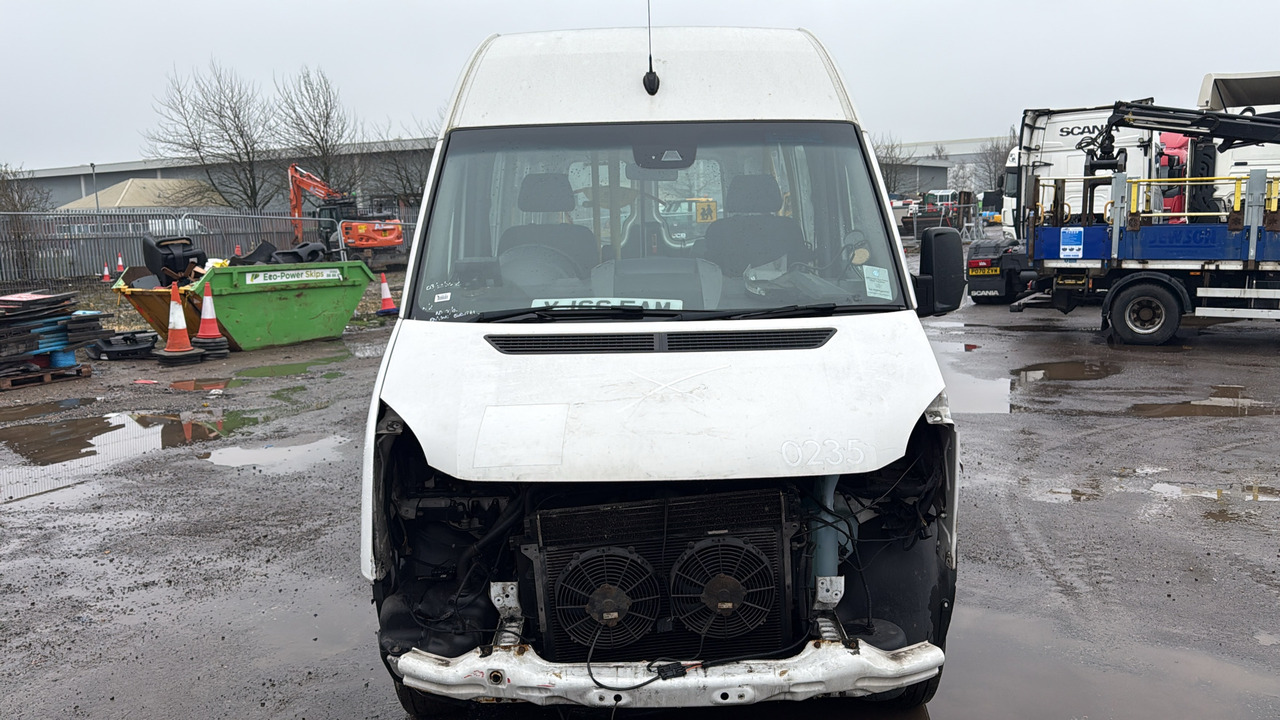 VOLKSWAGEN CRAFTER CR50 2.0 TDI - Minibuss, Persontransport: bilde 1 VOLKSWAGEN CRAFTER CR50 2.0 TDI - Minibuss, Persontransport: bilde 1