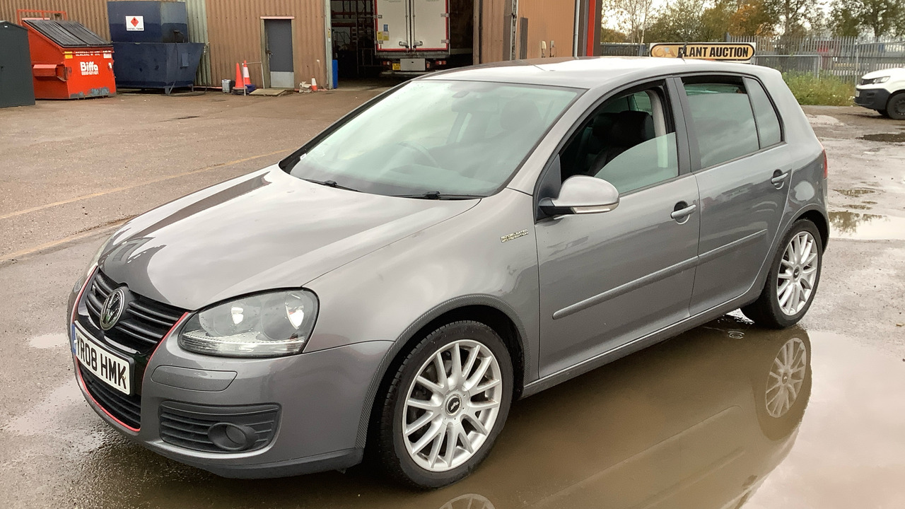VOLKSWAGEN GOLF GT 2.0 TDI 140PS - Hatchback: bilde 2 VOLKSWAGEN GOLF GT 2.0 TDI 140PS - Hatchback: bilde 2