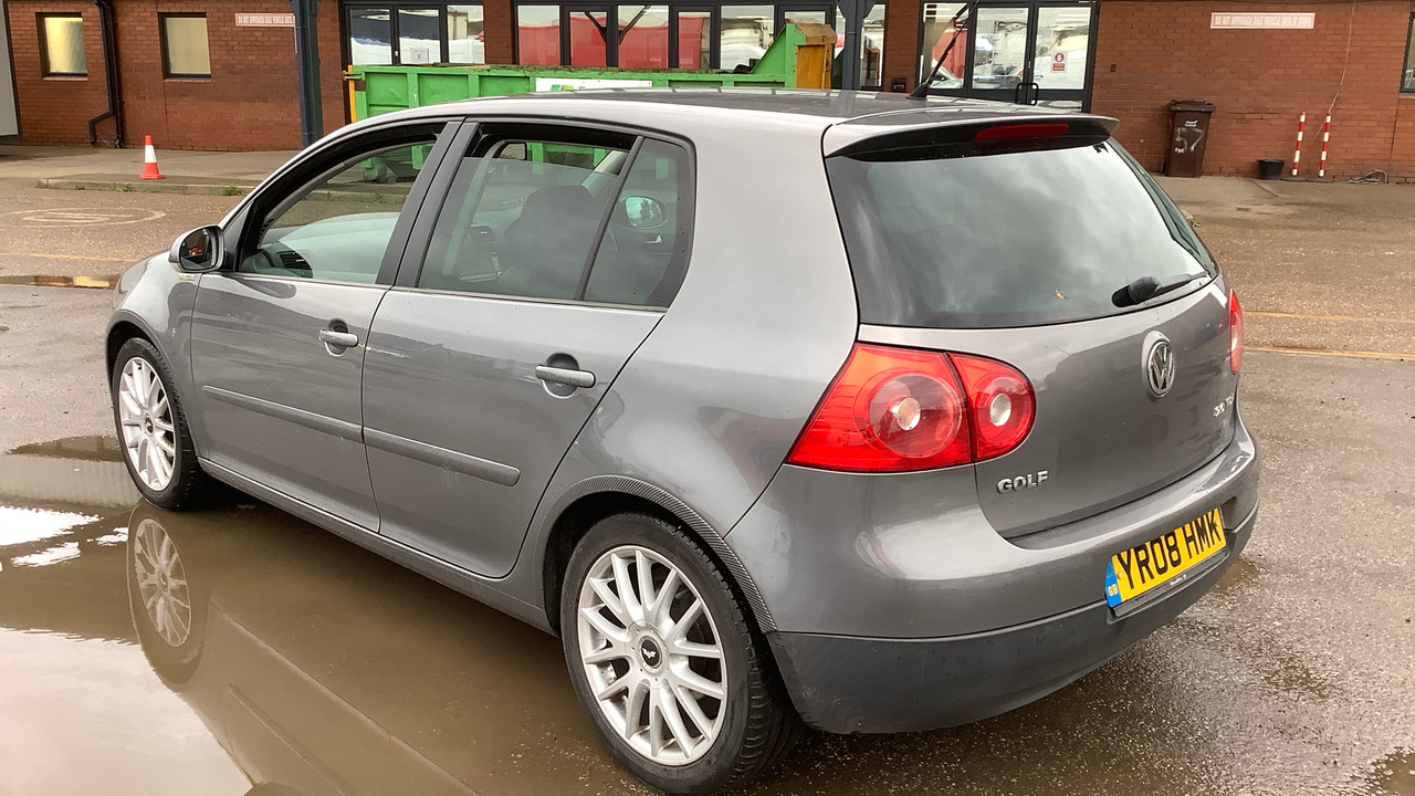 VOLKSWAGEN GOLF GT 2.0 TDI 140PS - Hatchback: bilde 3 VOLKSWAGEN GOLF GT 2.0 TDI 140PS - Hatchback: bilde 3