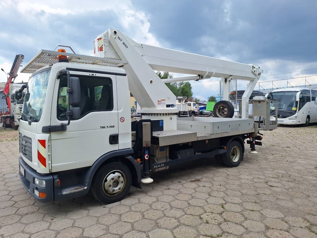 MAN podnośnik koszowy Wumag WT 300 - Teleskoplift: bilde 1 MAN podnośnik koszowy Wumag WT 300 - Teleskoplift: bilde 1