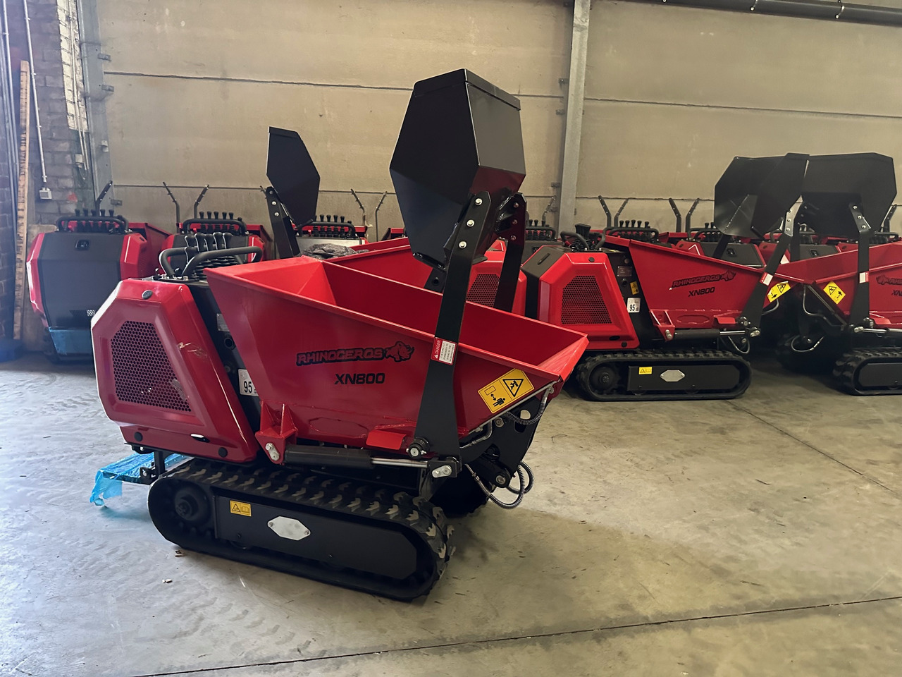 Rhinoceros XN800 - Kompaktdumper: bilde 4 Rhinoceros XN800 - Kompaktdumper: bilde 4