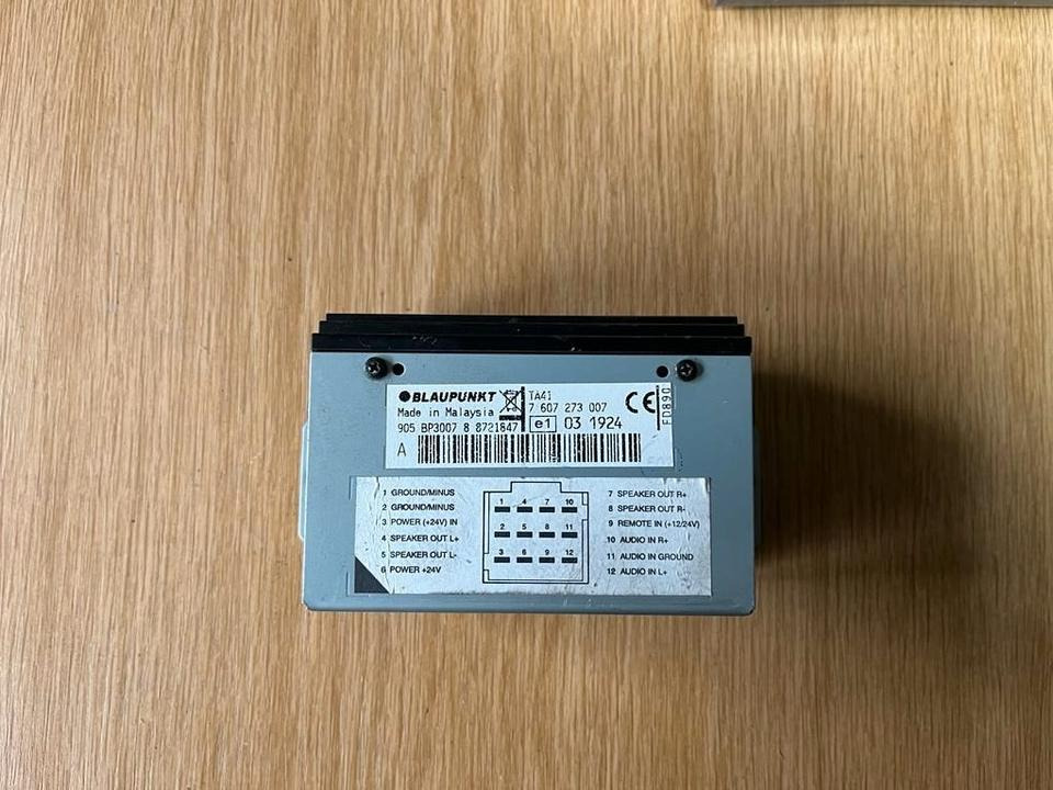MAN BLAUPUNKT Audio Verstärker 7 607 273 007 - Styreenhet for Lastebil: bilde 2 MAN BLAUPUNKT Audio Verstärker 7 607 273 007 - Styreenhet for Lastebil: bilde 2
