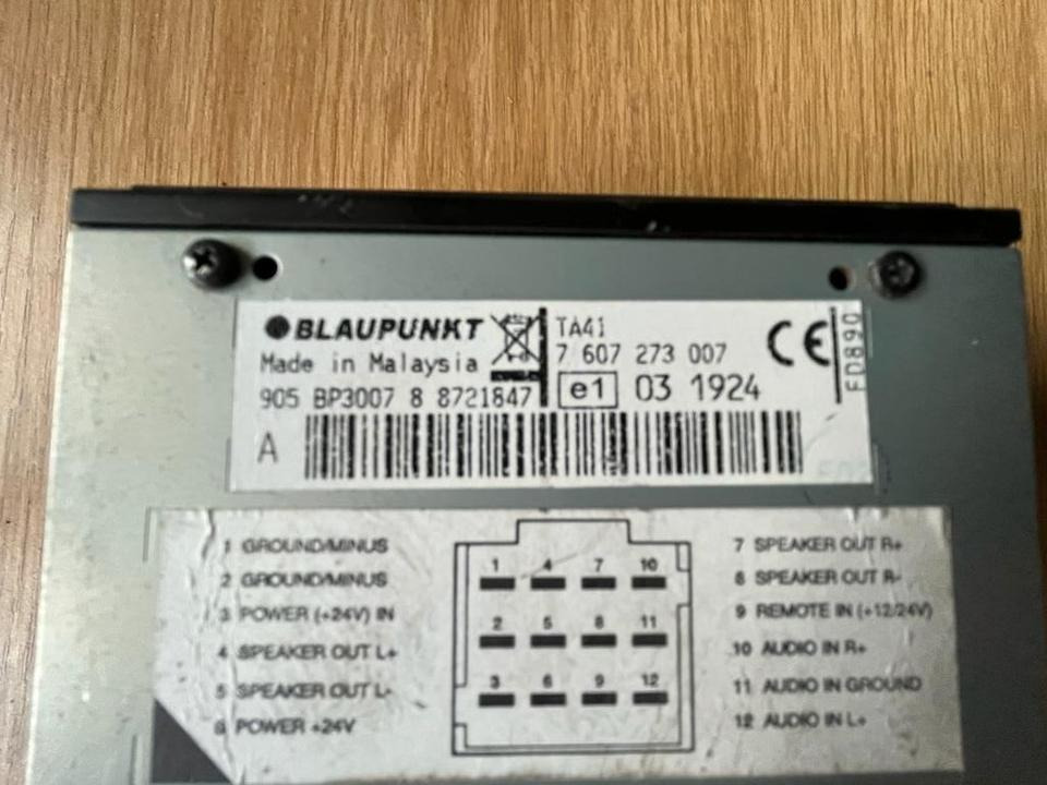MAN BLAUPUNKT Audio Verstärker 7 607 273 007 - Styreenhet for Lastebil: bilde 3 MAN BLAUPUNKT Audio Verstärker 7 607 273 007 - Styreenhet for Lastebil: bilde 3