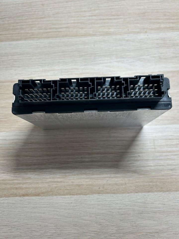 MAN Elektronik FFR SIEMENS VDO Steuergerät 81.25805.7082 - Styreenhet for Lastebil: bilde 3 MAN Elektronik FFR SIEMENS VDO Steuergerät 81.25805.7082 - Styreenhet for Lastebil: bilde 3