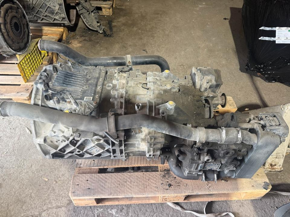 MAN Getriebe ZF ASTRONIC 12 AS 2131 TD + INTARDER 3 Nebenantrieb - Girkasse for Lastebil: bilde 2 MAN Getriebe ZF ASTRONIC 12 AS 2131 TD + INTARDER 3 Nebenantrieb - Girkasse for Lastebil: bilde 2