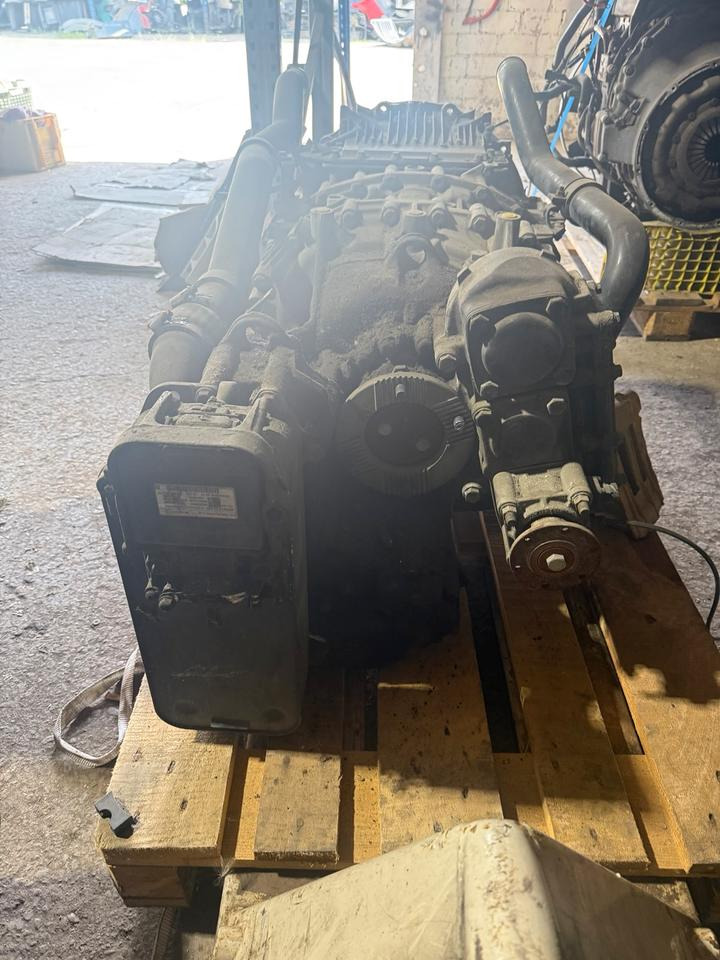 MAN Getriebe ZF ASTRONIC 12 AS 2131 TD + INTARDER 3 Nebenantrieb - Girkasse for Lastebil: bilde 5 MAN Getriebe ZF ASTRONIC 12 AS 2131 TD + INTARDER 3 Nebenantrieb - Girkasse for Lastebil: bilde 5