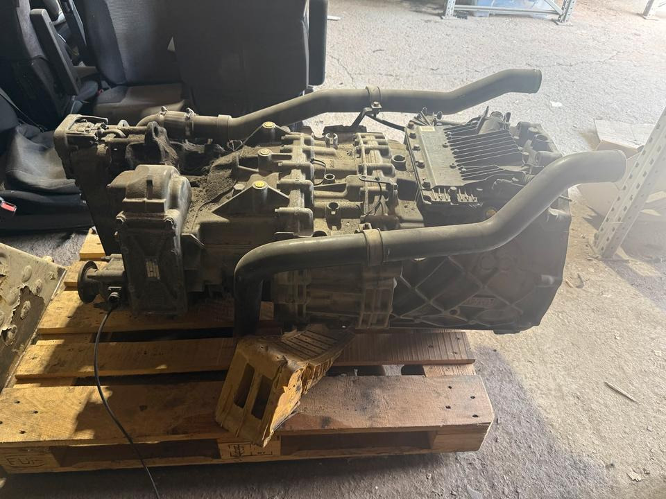 MAN Getriebe ZF ASTRONIC 12 AS 2131 TD + INTARDER 3 Nebenantrieb - Girkasse for Lastebil: bilde 4 MAN Getriebe ZF ASTRONIC 12 AS 2131 TD + INTARDER 3 Nebenantrieb - Girkasse for Lastebil: bilde 4