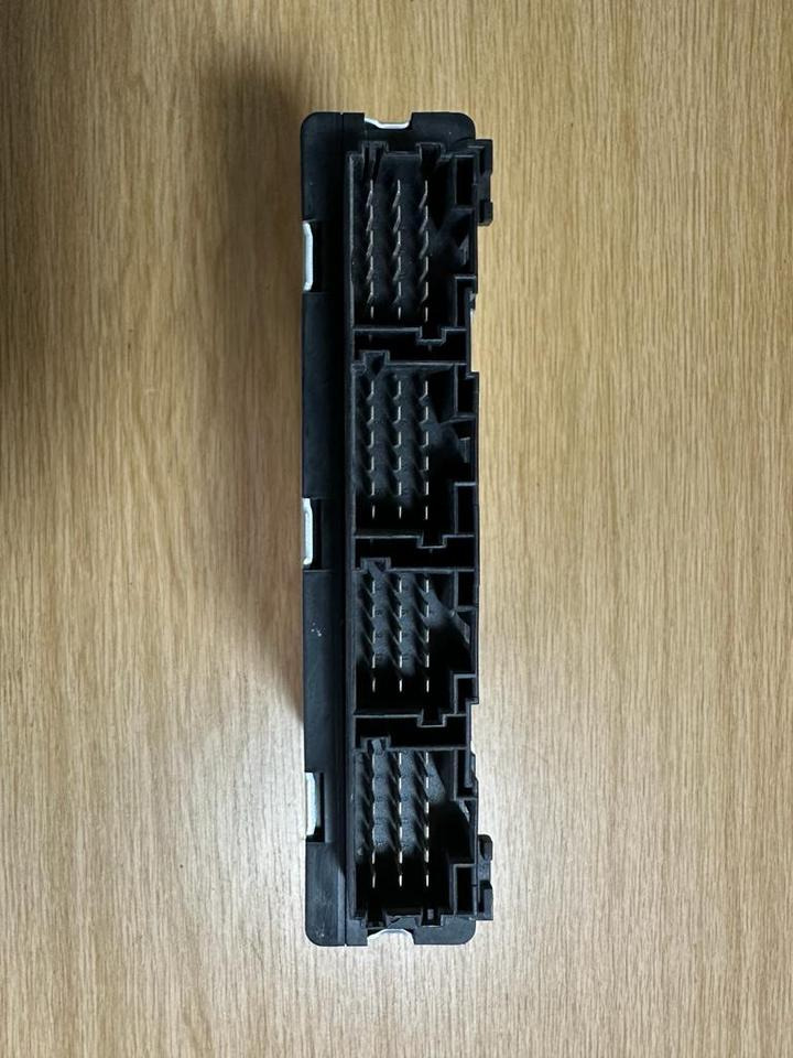 MAN SIEMENS VDO ELEKTRONIK FFR Steuergerät 81.25805.7081 - Styreenhet for Lastebil: bilde 3 MAN SIEMENS VDO ELEKTRONIK FFR Steuergerät 81.25805.7081 - Styreenhet for Lastebil: bilde 3