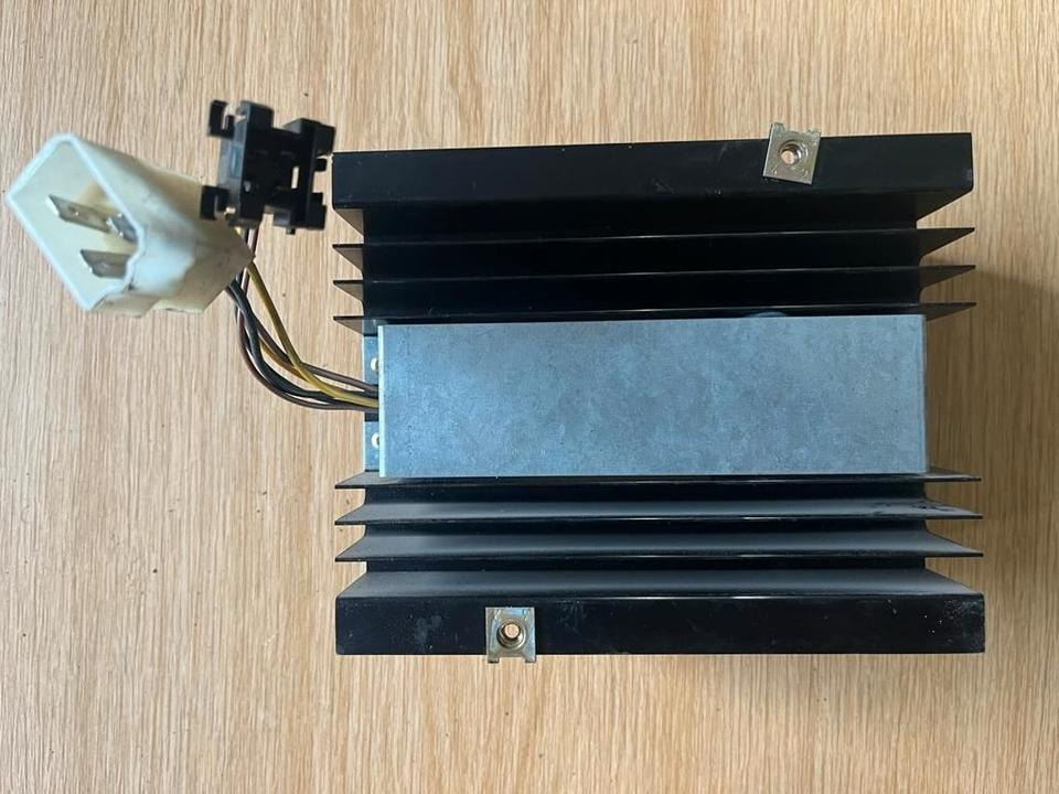 MAN Spannungswandler LINDENMAYR TYP 190 24V/12V 10A/7A - Elektrisk system for Lastebil: bilde 3 MAN Spannungswandler LINDENMAYR TYP 190 24V/12V 10A/7A - Elektrisk system for Lastebil: bilde 3