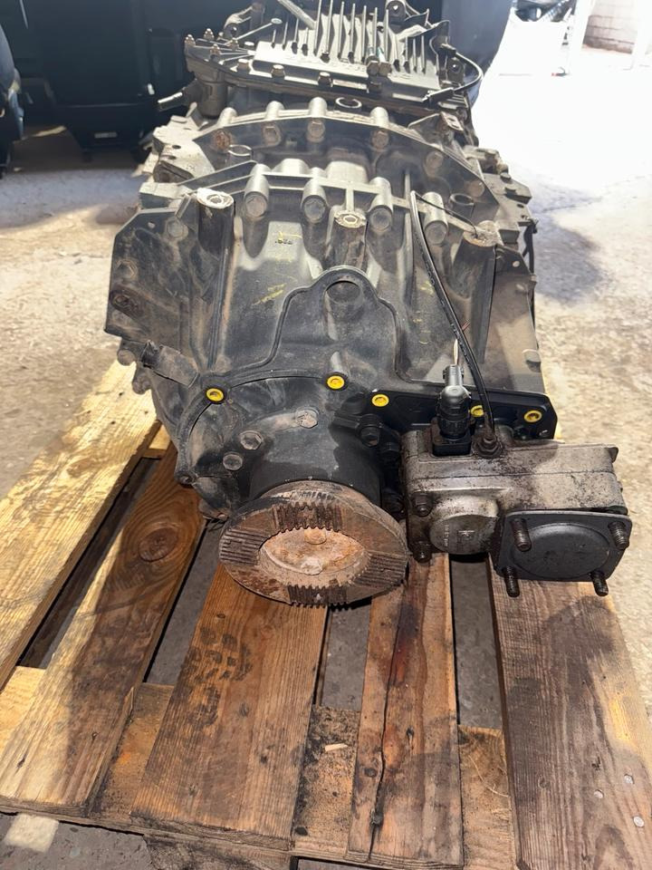 MAN ZF ASTRONIC Getriebe 12 AS 2301 + Nebenantrieb - Girkasse for Lastebil: bilde 5 MAN ZF ASTRONIC Getriebe 12 AS 2301 + Nebenantrieb - Girkasse for Lastebil: bilde 5