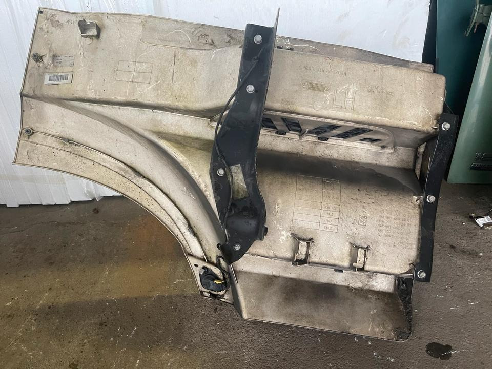 Mercedes ACTROS MP4 Einstieg Links A9616662201 - Fottrinnet for Lastebil: bilde 2 Mercedes ACTROS MP4 Einstieg Links A9616662201 - Fottrinnet for Lastebil: bilde 2