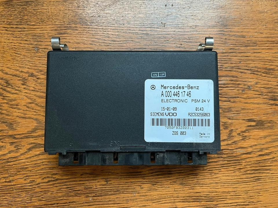 Mercedes Atego Elektronik PSM Steuergerät A 000 446 17 46 - Styreenhet for Lastebil: bilde 1 Mercedes Atego Elektronik PSM Steuergerät A 000 446 17 46 - Styreenhet for Lastebil: bilde 1