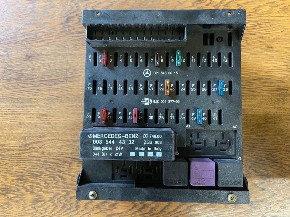 Mercedes Atego Sicherungskasten (Zentralelektrik) 0015430615 - Sikring for Lastebil: bilde 1 Mercedes Atego Sicherungskasten (Zentralelektrik) 0015430615 - Sikring for Lastebil: bilde 1