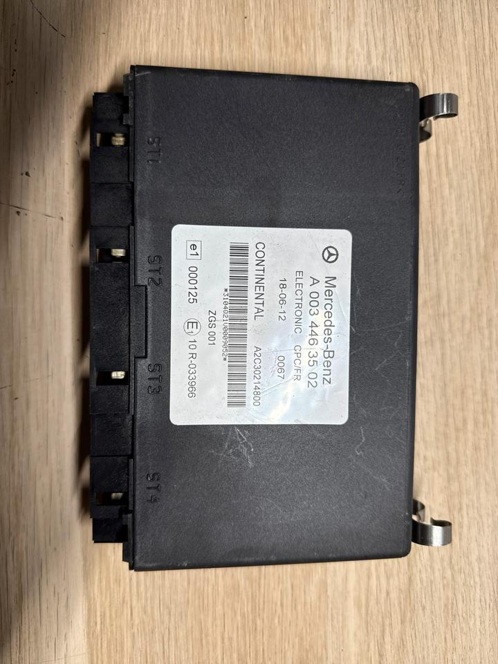 Mercedes-Benz CPC/FR Steuergerät A0034463502 - Styreenhet for Lastebil: bilde 2 Mercedes-Benz CPC/FR Steuergerät A0034463502 - Styreenhet for Lastebil: bilde 2