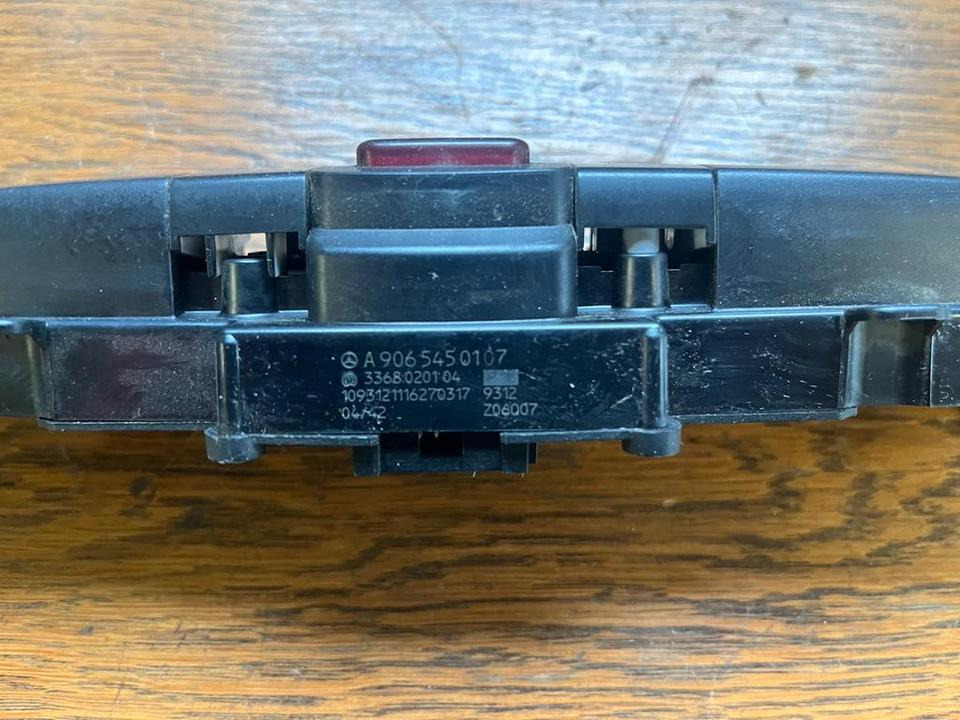 Mercedes Sprinter Warnblinkanlage Schalter A9065450107 - Elektrisk system for Lastebil: bilde 2 Mercedes Sprinter Warnblinkanlage Schalter A9065450107 - Elektrisk system for Lastebil: bilde 2