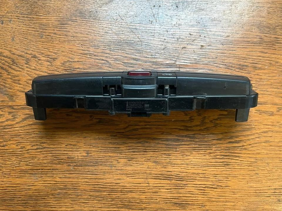 Mercedes Sprinter Warnblinkanlage Schalter A9065450107 - Elektrisk system for Lastebil: bilde 3 Mercedes Sprinter Warnblinkanlage Schalter A9065450107 - Elektrisk system for Lastebil: bilde 3