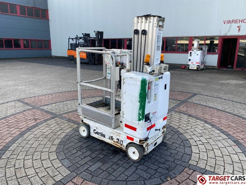 Genie GR-20 RunAbout Electric Vertical Mast Lift 802cm - Mastlift: bilde 4 Genie GR-20 RunAbout Electric Vertical Mast Lift 802cm - Mastlift: bilde 4