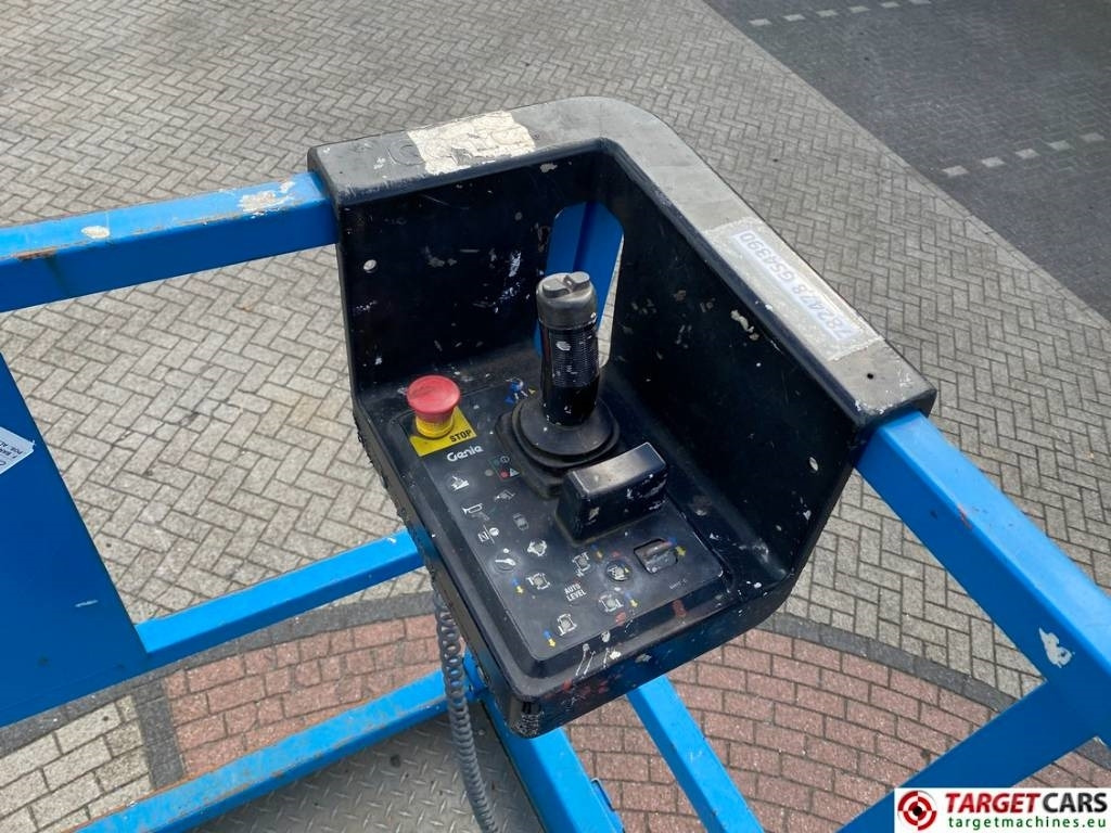Leie Genie GS-4390 RT LPG 4x4 Scissor Work Lift 1511cm  Genie GS-4390 RT LPG 4x4 Scissor Work Lift 1511cm: bilde 9