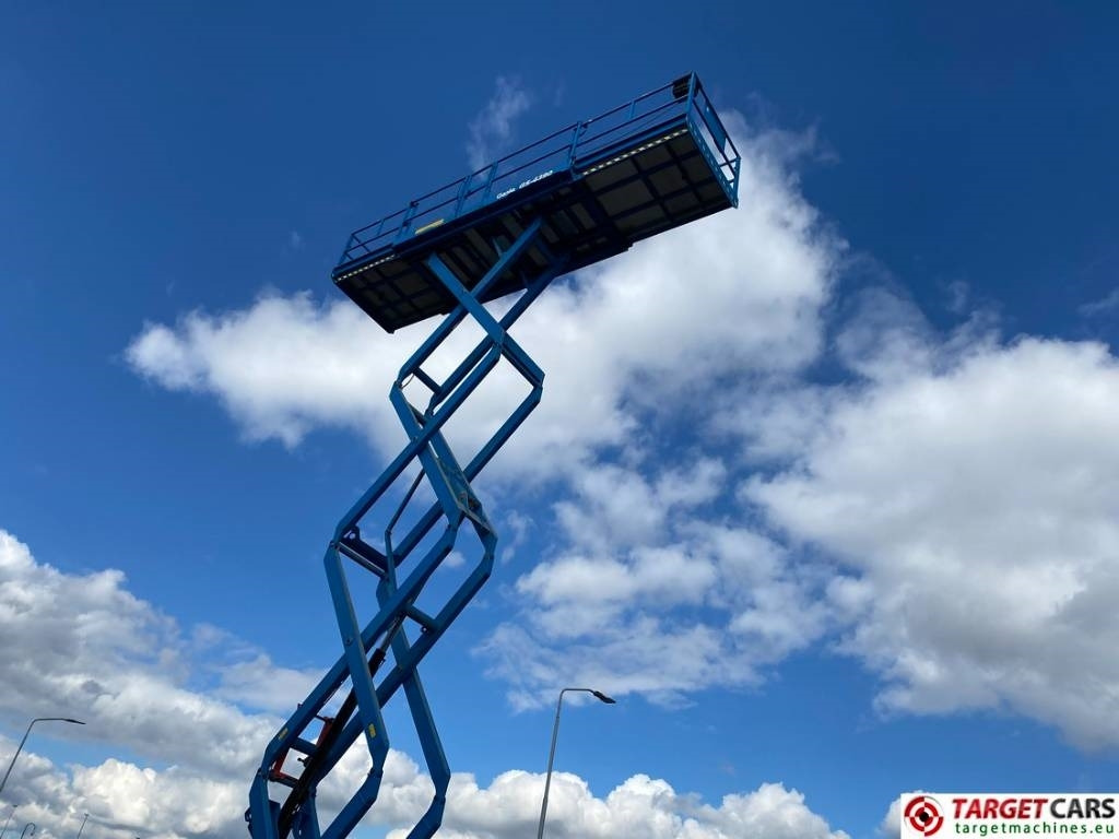 Leie Genie GS-4390 RT LPG 4x4 Scissor Work Lift 1511cm  Genie GS-4390 RT LPG 4x4 Scissor Work Lift 1511cm: bilde 30