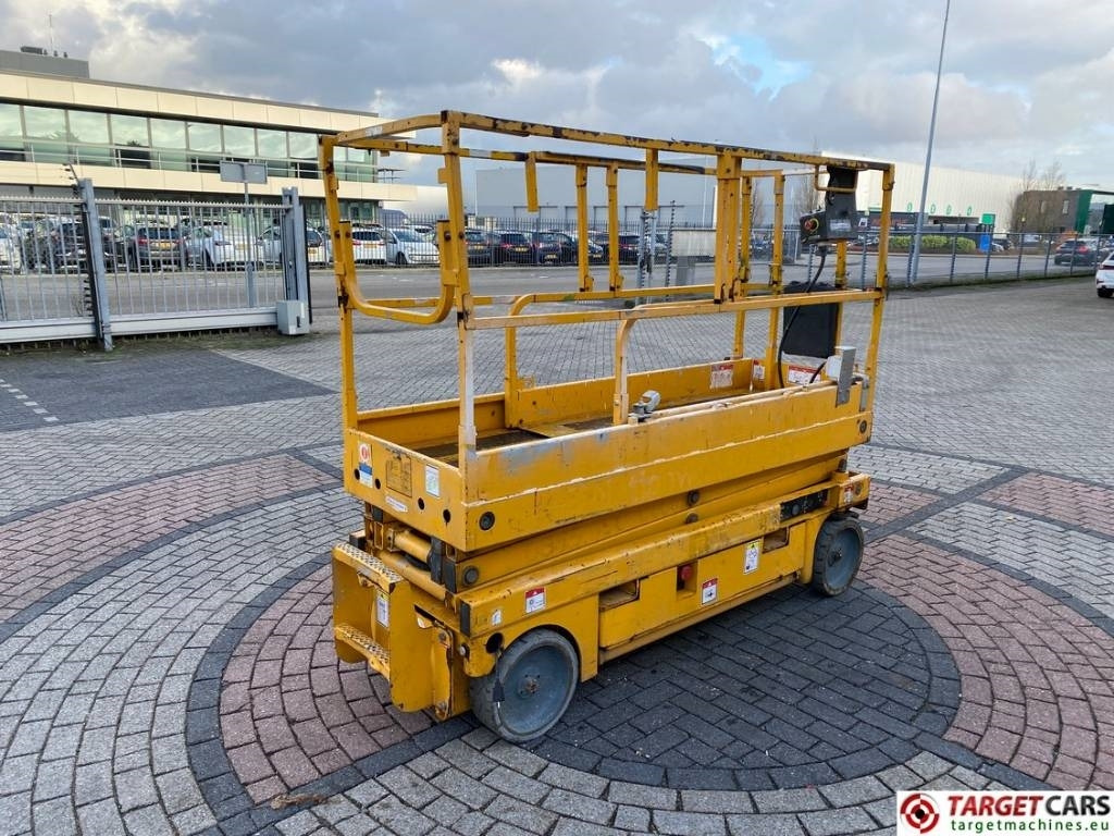 Haulotte Compact 8 Elecftric Scissor Work Lift 818cm - Sakselift: bilde 3 Haulotte Compact 8 Elecftric Scissor Work Lift 818cm - Sakselift: bilde 3
