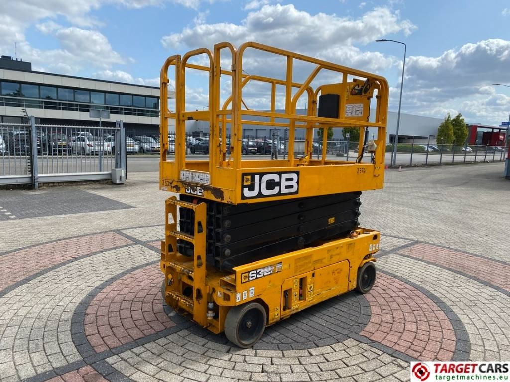 JCB S3246E Electric Scissor Work Lift 1200cm - Sakselift: bilde 3 JCB S3246E Electric Scissor Work Lift 1200cm - Sakselift: bilde 3
