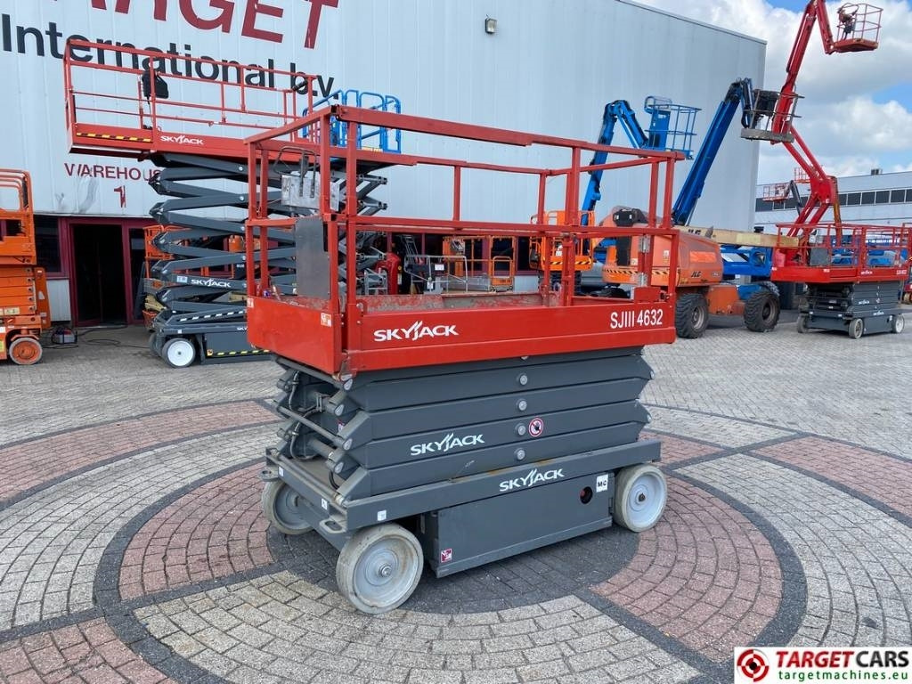 SkyJack SJ4632 Electric 4632 Scissor Work LIft 1170cm - Sakselift: bilde 1 SkyJack SJ4632 Electric 4632 Scissor Work LIft 1170cm - Sakselift: bilde 1