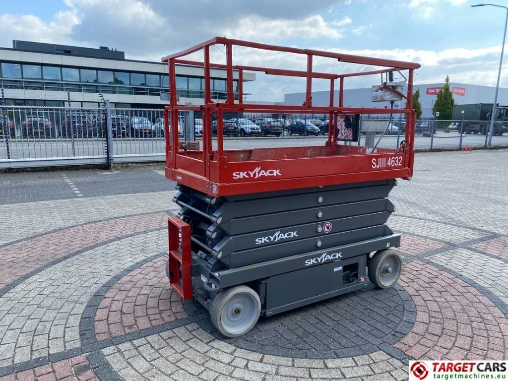 SkyJack SJ4632 Electric 4632 Scissor Work LIft 1170cm - Sakselift: bilde 3 SkyJack SJ4632 Electric 4632 Scissor Work LIft 1170cm - Sakselift: bilde 3