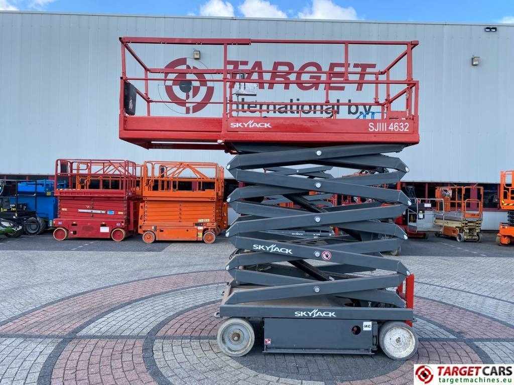 SkyJack SJ4632 Electric 4632 Scissor Work Lift 1170cm - Sakselift: bilde 5 SkyJack SJ4632 Electric 4632 Scissor Work Lift 1170cm - Sakselift: bilde 5