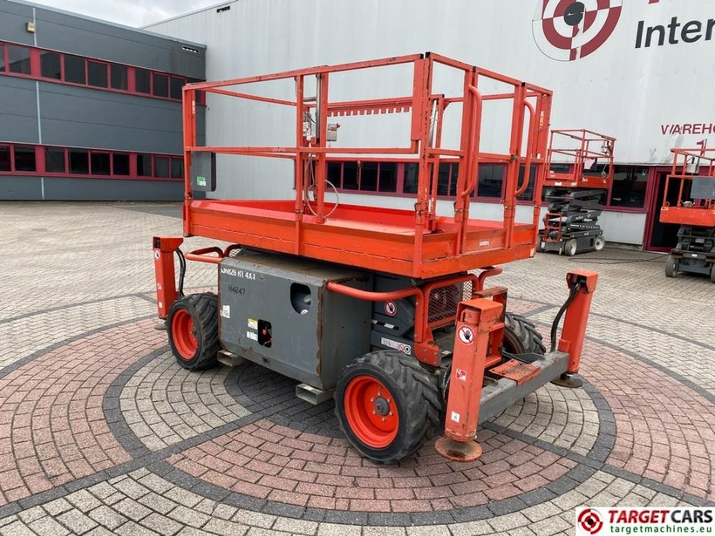 SkyJack SJ6826RT Diesel 4x4 Scissor Work Lift 992cm - Sakselift: bilde 4 SkyJack SJ6826RT Diesel 4x4 Scissor Work Lift 992cm - Sakselift: bilde 4