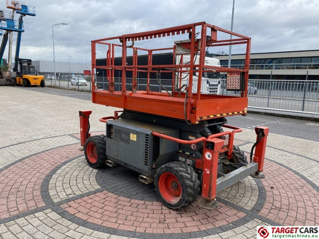 SkyJack SJ6832RT Diesel 4x4 Scissor 6832 Work Lift 1180cm - Sakselift: bilde 2 SkyJack SJ6832RT Diesel 4x4 Scissor 6832 Work Lift 1180cm - Sakselift: bilde 2