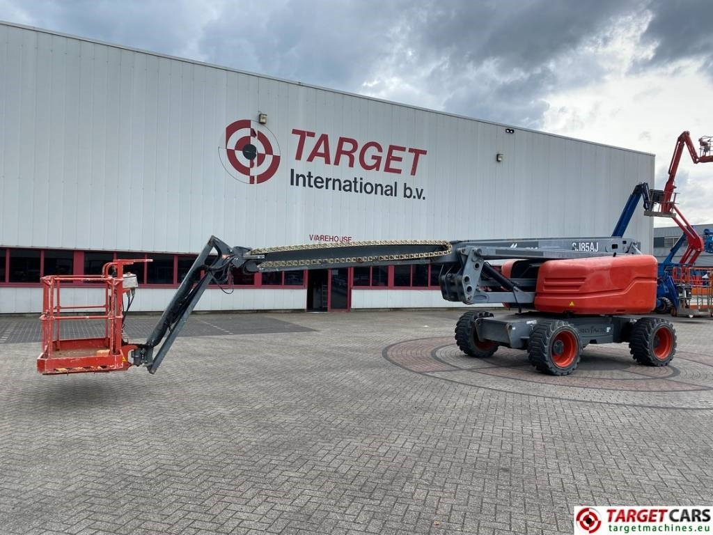 SkyJack SJ85AJ Articulated 4x4 Diesel Boom WorkLift 2791cm - Bomlift: bilde 1 SkyJack SJ85AJ Articulated 4x4 Diesel Boom WorkLift 2791cm - Bomlift: bilde 1