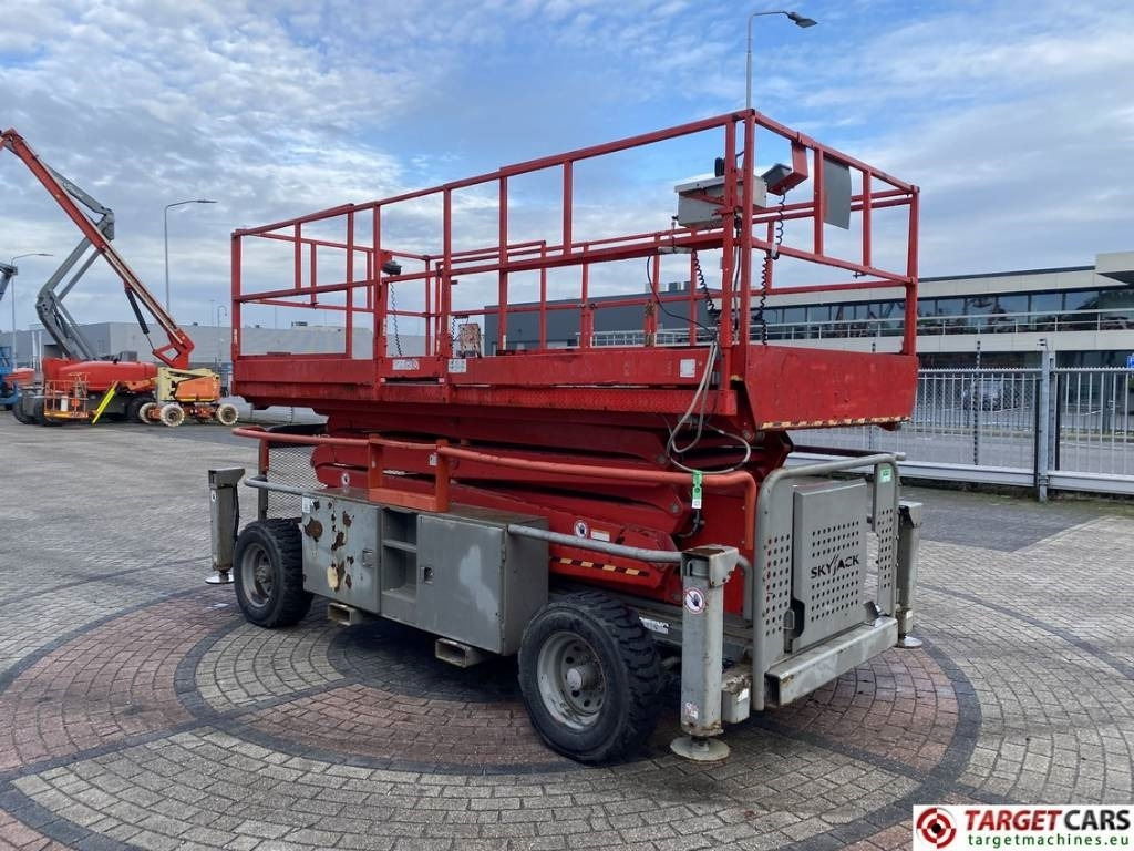 SkyJack SJ9241 RT Diesel 4x4 Scissor Work Lift 1450cm - Sakselift: bilde 2 SkyJack SJ9241 RT Diesel 4x4 Scissor Work Lift 1450cm - Sakselift: bilde 2