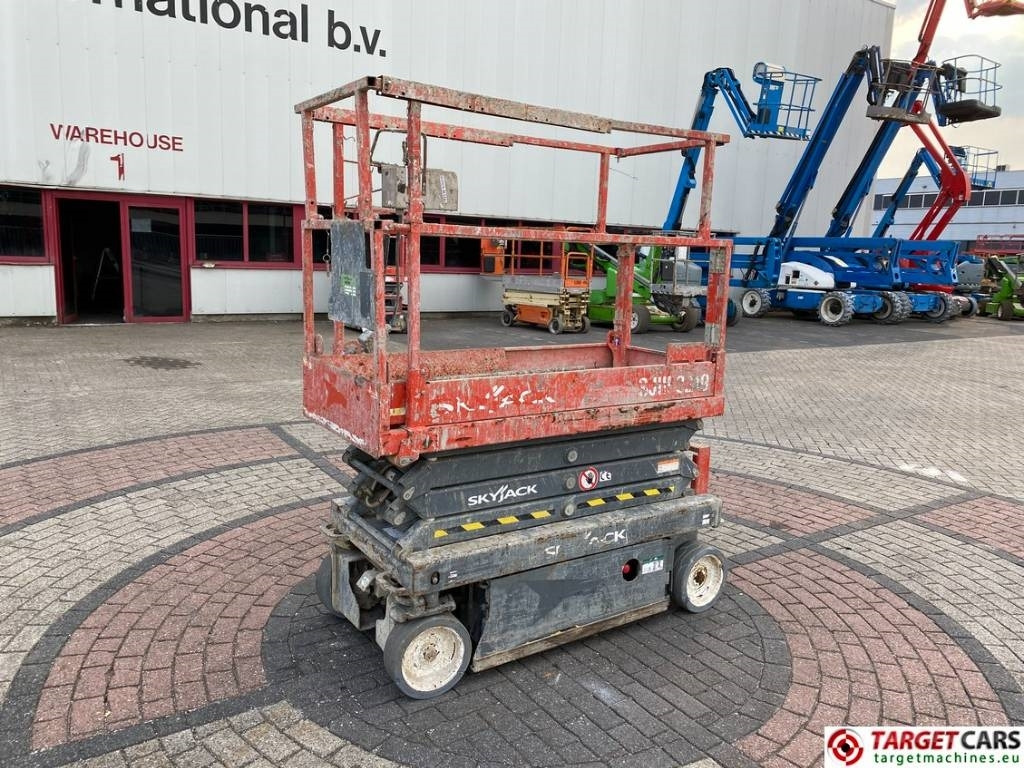 SkyJack SJIII-3219 Electric 3219 Scissor Work Lift 780cm - Sakselift: bilde 1 SkyJack SJIII-3219 Electric 3219 Scissor Work Lift 780cm - Sakselift: bilde 1