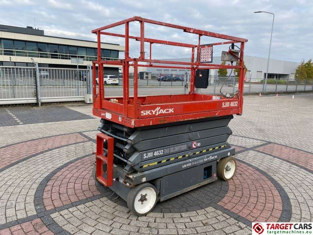 SkyJack SJIII-4632 Electric 4632 Scissor Work Lift 1170cm  - Sakselift: bilde 3 SkyJack SJIII-4632 Electric 4632 Scissor Work Lift 1170cm  - Sakselift: bilde 3