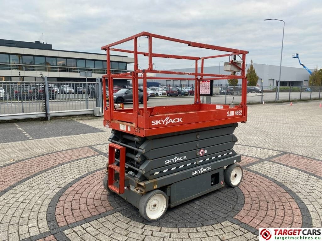 SkyJack SJIII-4632 Electric 4632 Scissor Work Lift 1170cm  - Sakselift: bilde 3 SkyJack SJIII-4632 Electric 4632 Scissor Work Lift 1170cm  - Sakselift: bilde 3