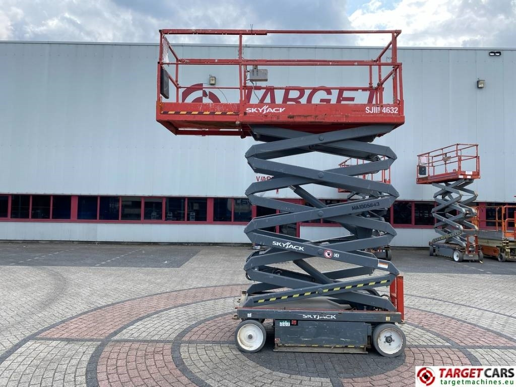 SkyJack SJIII-4632 Electric 4632 Scissor Work Lift 1170cm - Sakselift: bilde 5 SkyJack SJIII-4632 Electric 4632 Scissor Work Lift 1170cm - Sakselift: bilde 5