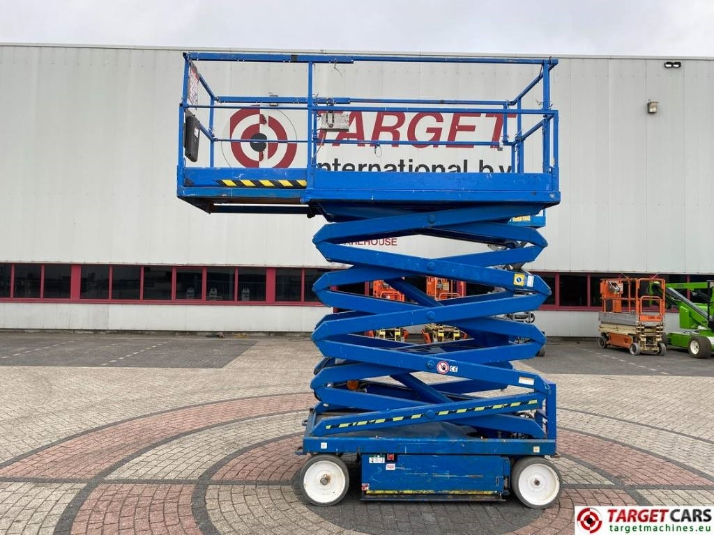 SkyJack SJIII-4632 Electric 4632 Scissor Work Lift 1170cm - Sakselift: bilde 5 SkyJack SJIII-4632 Electric 4632 Scissor Work Lift 1170cm - Sakselift: bilde 5
