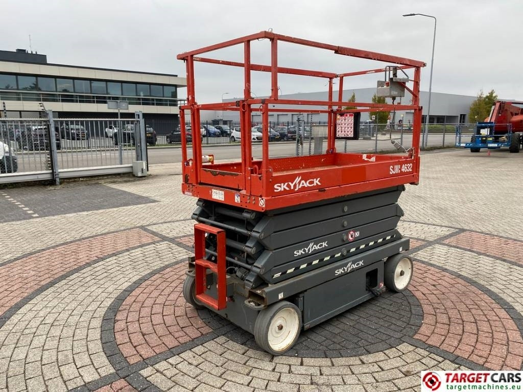 SkyJack SJIII-4632 Electric 4632 Scissor Work lift 1170cm - Sakselift: bilde 3 SkyJack SJIII-4632 Electric 4632 Scissor Work lift 1170cm - Sakselift: bilde 3
