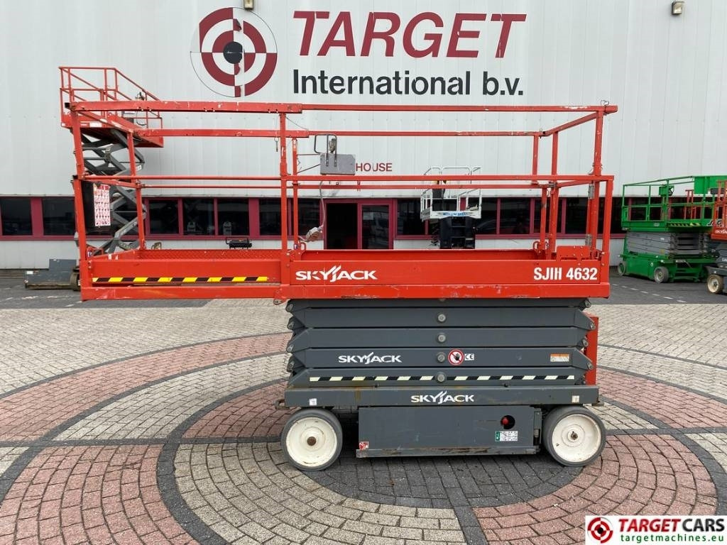 SkyJack SJIII-4632 Electric 4632 Scissor Work lift 1170cm - Sakselift: bilde 5 SkyJack SJIII-4632 Electric 4632 Scissor Work lift 1170cm - Sakselift: bilde 5